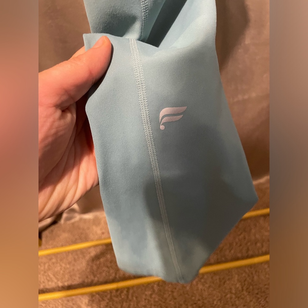 Fabletics light blue workout leggings size Small
